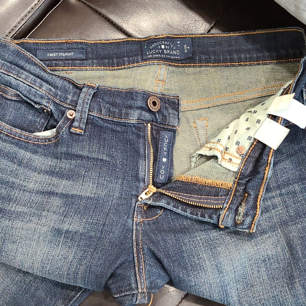 Lucky Jeans